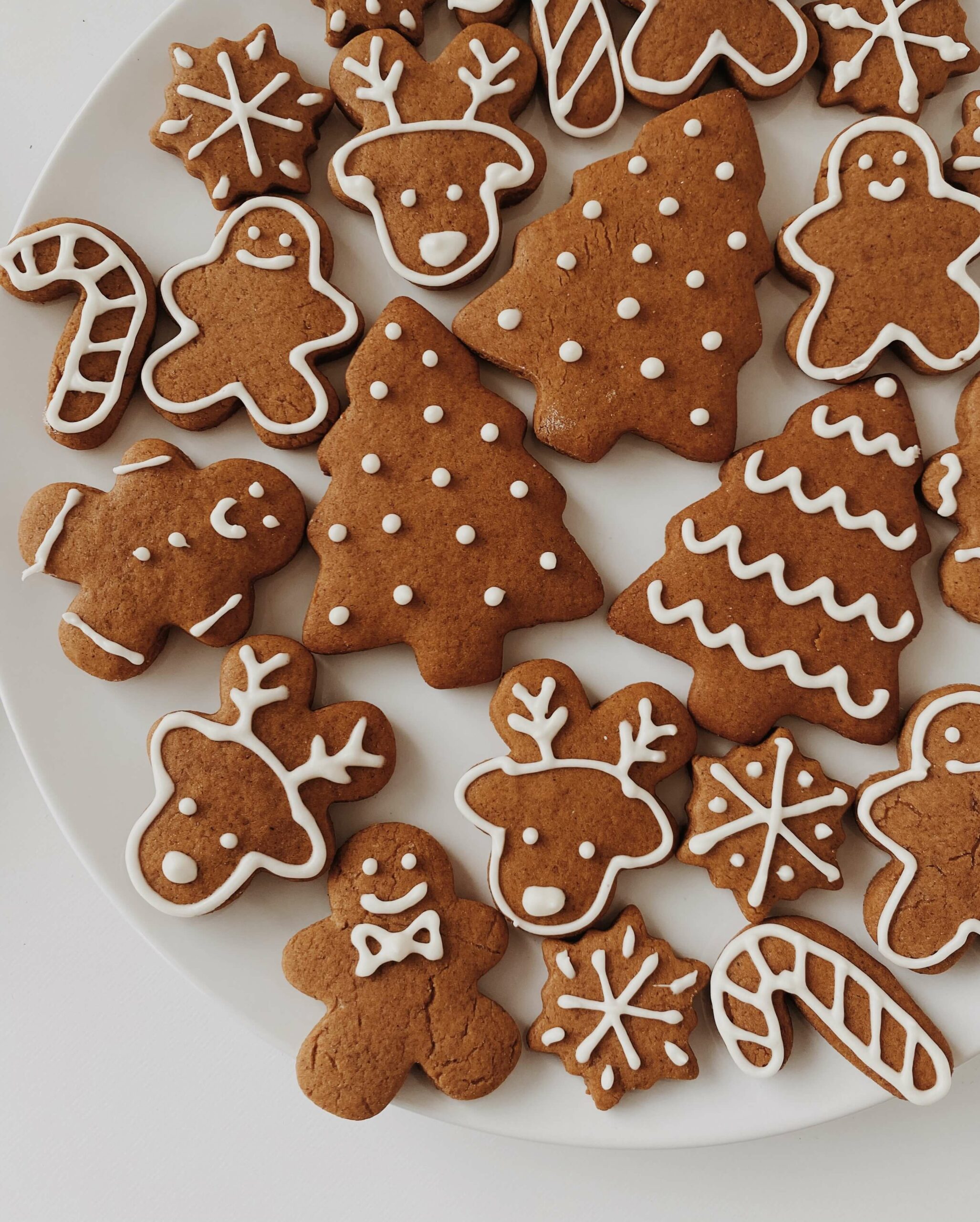 Joyful activities to keep your family entertained this Christmas!